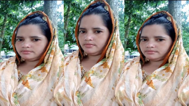 Beautiful Horny Babe – Village Finger Close Viral